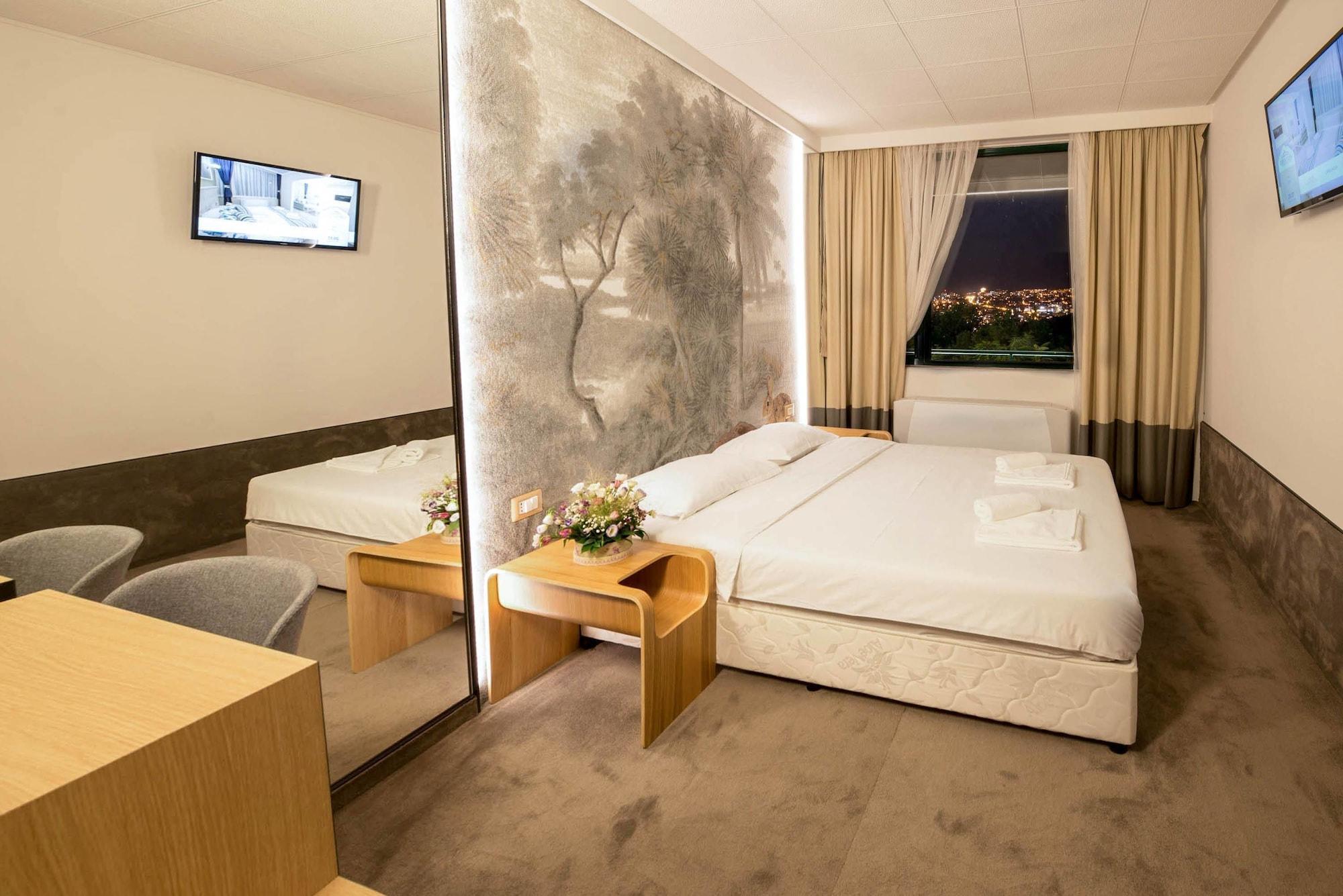 Park Hotel Raya Garden - Free Parking 大特尔诺沃 外观 照片